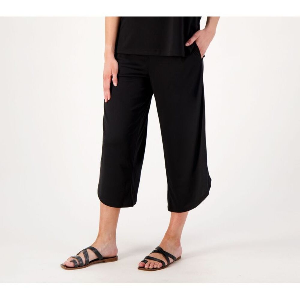 Cuddl Duds Black Relaxed Fit Capris